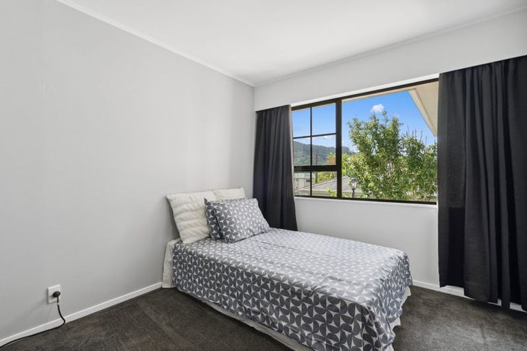 Photo of property in 25 Ngatitoa Street, Tawa, Wellington, 5028