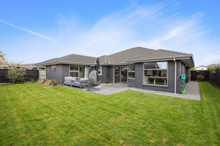 Photo of property in 32 Parklea Avenue, Halswell, Christchurch, 8025