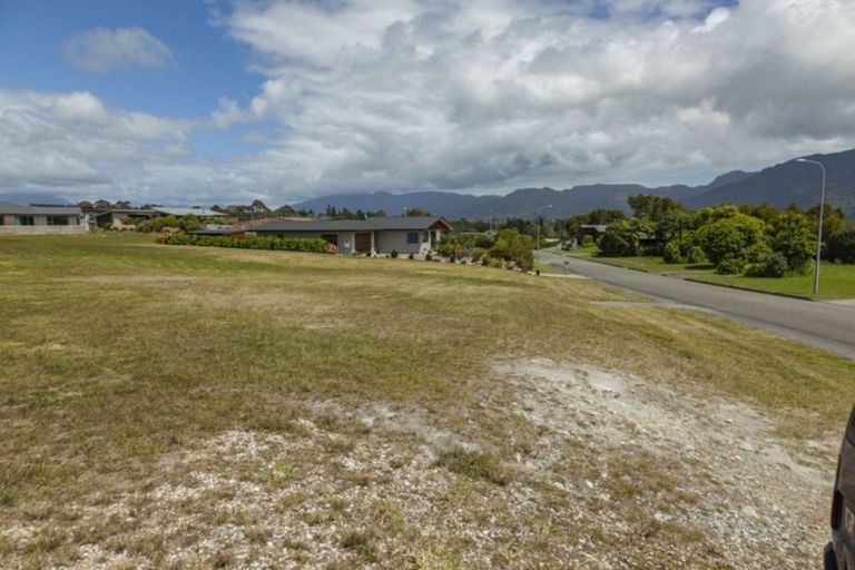 Photo of property in 40 Ruataniwha Drive, Collingwood, 7073