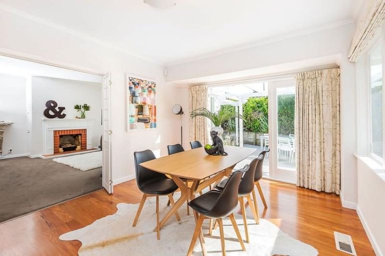 Photo of property in 45 Delhi Crescent, Khandallah, Wellington, 6035