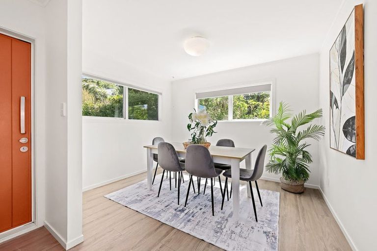 Photo of property in 60 Maungaraki Road, Korokoro, Lower Hutt, 5012