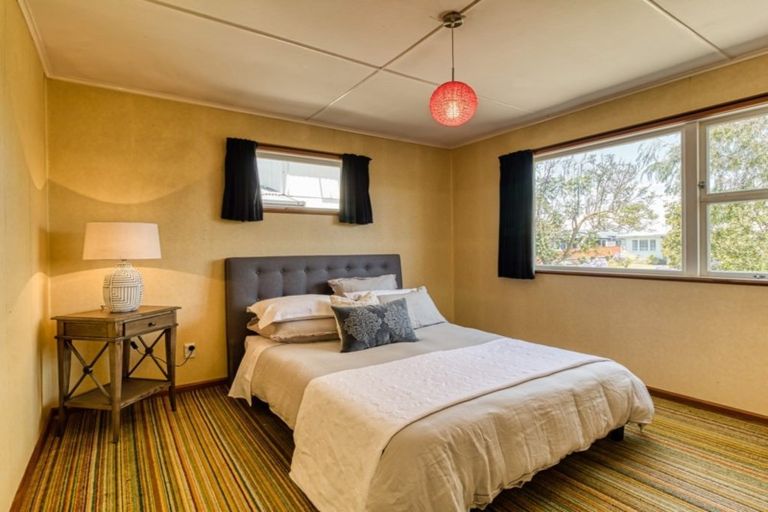 Photo of property in 52 Oldham Avenue, Onekawa, Napier, 4110