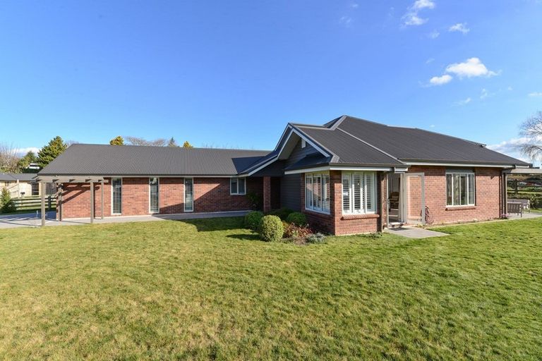 Photo of property in 18 Mahy Way, Leamington, Cambridge, 3432