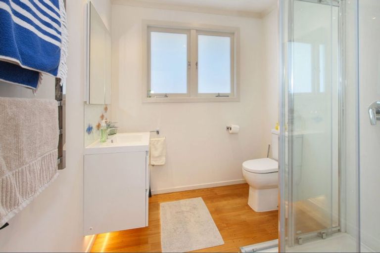 Photo of property in 20 Melba Street, Beach Haven, Auckland, 0626