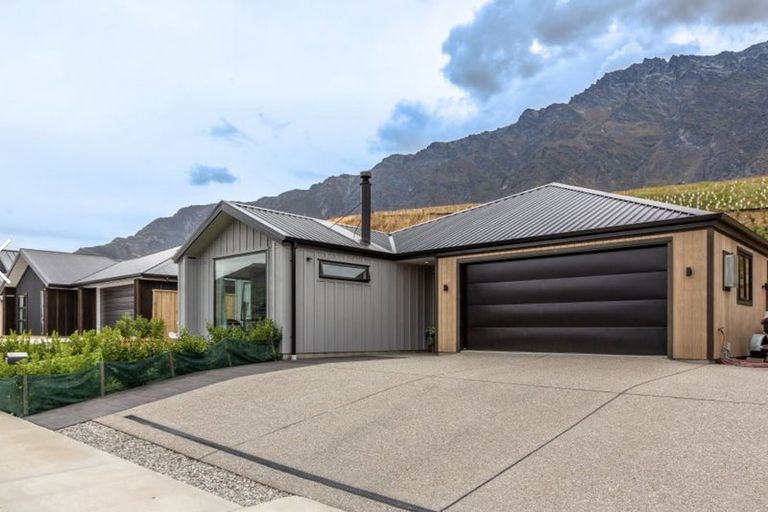 Photo of property in 67 Muster Road, Jacks Point, 9371