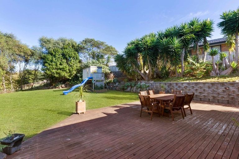 Photo of property in 10 Bella Villa Drive, Waiuku, 2123