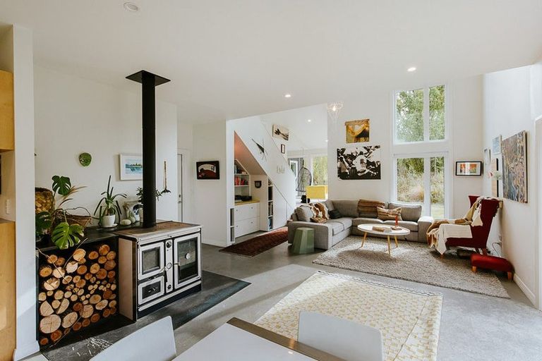 Photo of property in 2 Wineberry Lane, Wanaka, 9305