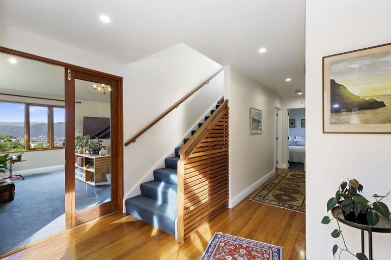 Photo of property in 12-12a Maungaraki Road, Korokoro, Lower Hutt, 5012