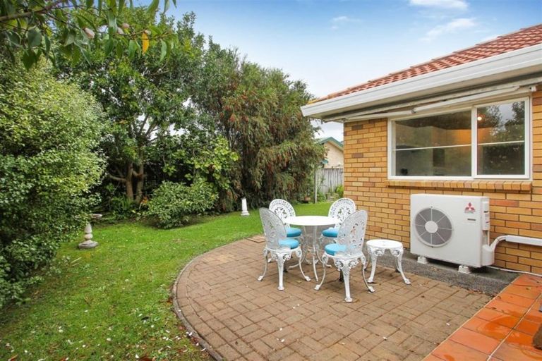 Photo of property in 89 Lakeside Drive, Orewa, 0931