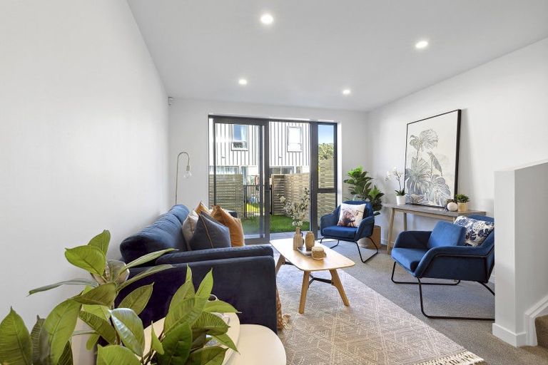 Photo of property in 34 John Street, Stokes Valley, Lower Hutt, 5019