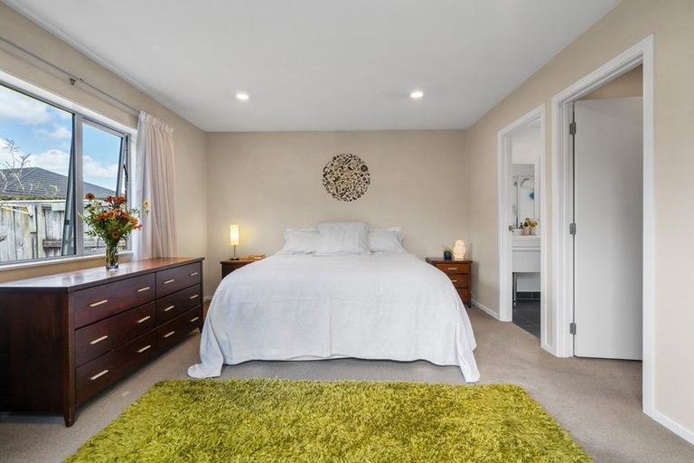 Photo of property in 13 Lilac Close, Cambridge, 3434