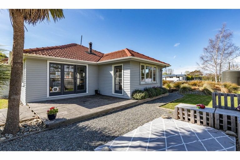 Photo of property in 13 Cross Street, Coalgate, 7673