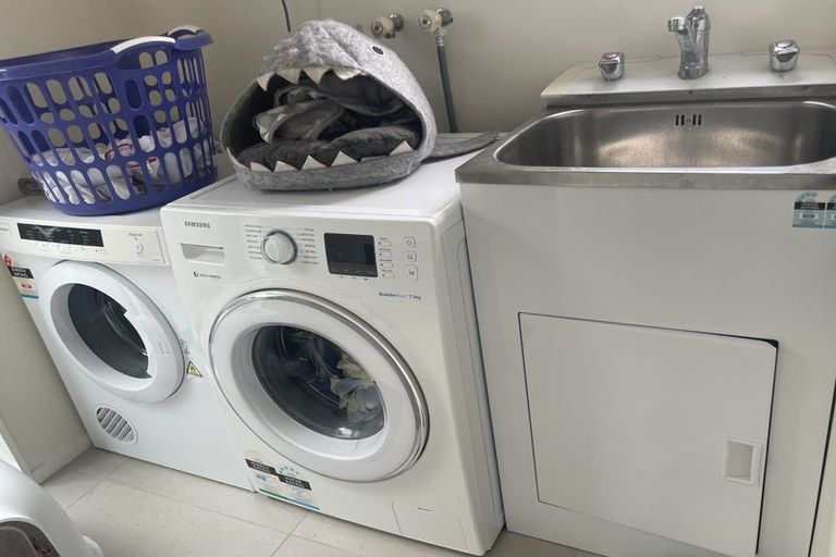 Photo of property in 3/72 Moore Street, Howick, Auckland, 2014