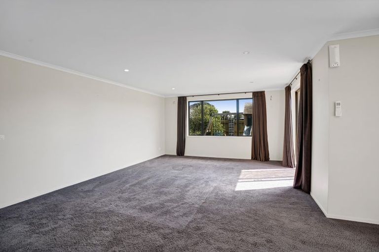 Photo of property in 2 Rawiri Drive, Bell Block, New Plymouth, 4312