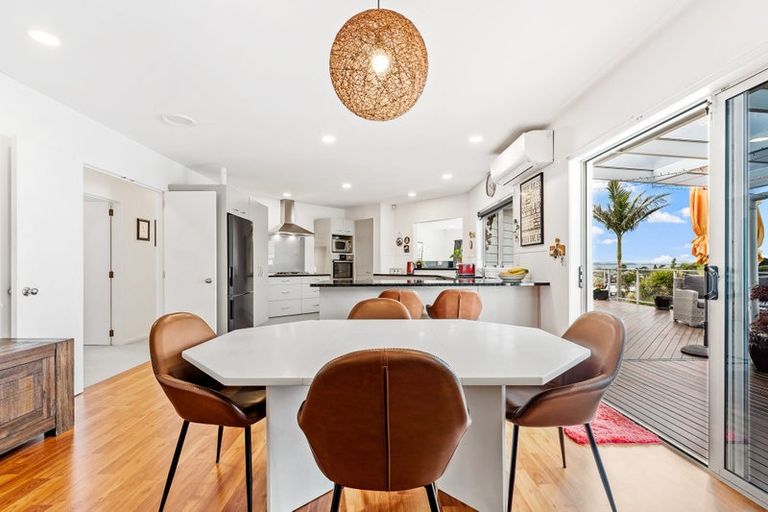 Photo of property in 45 Zealandia Road, Manly, Whangaparaoa, 0930