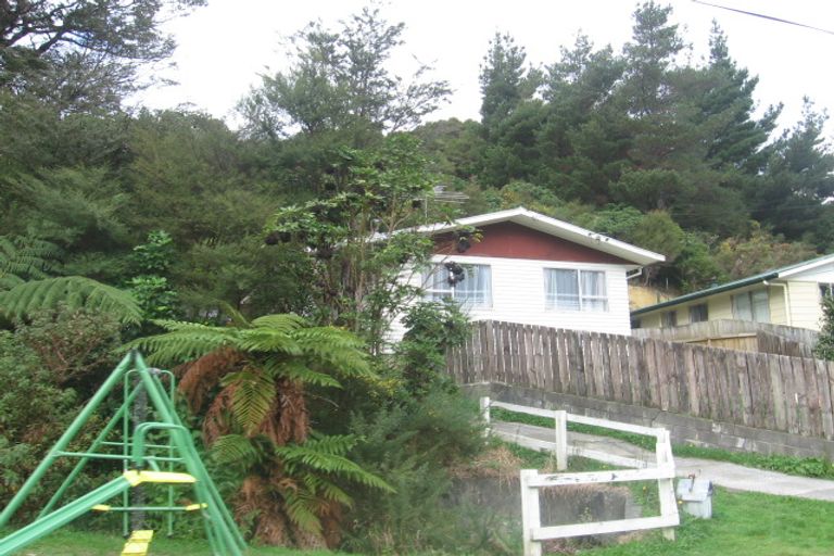 Photo of property in 128 Hair Street, Wainuiomata, Lower Hutt, 5014