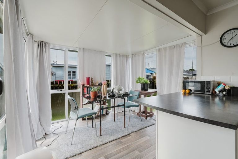 Photo of property in 9 Breckons Avenue, Nawton, Hamilton, 3200