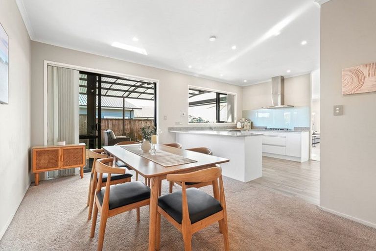 Photo of property in 2 Makaka Lane, Silverdale, 0932