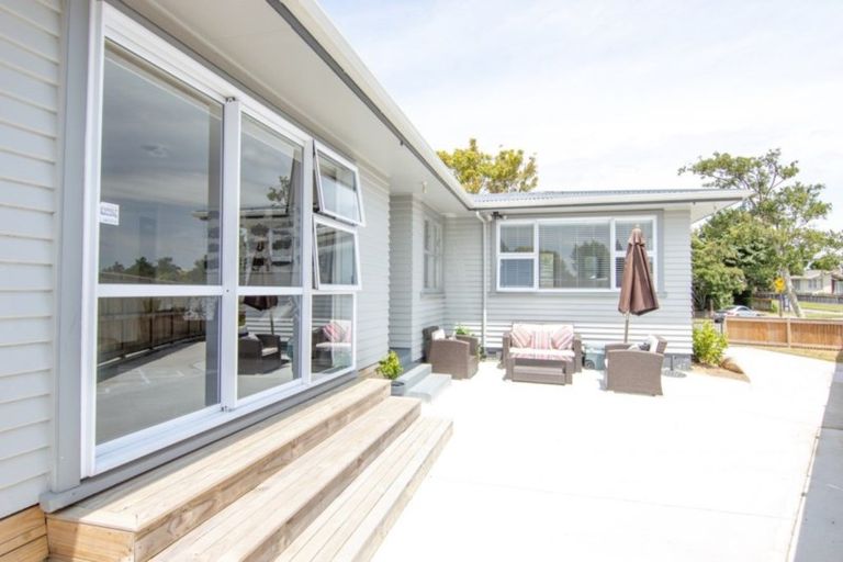 Photo of property in 43b Abraham Crescent, Milson, Palmerston North, 4414