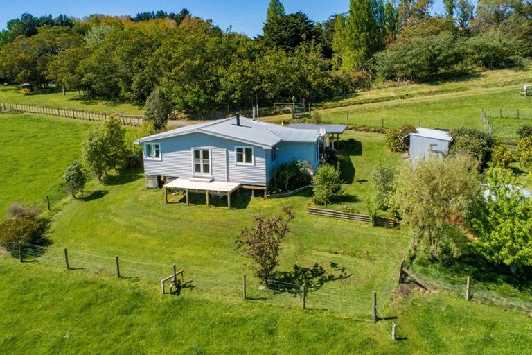 Photo of property in 583 Apley Road, Puketapu, Napier, 4184