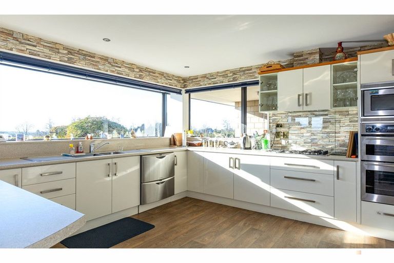 Photo of property in 108 Spur Road, Hadlow, Timaru, 7975