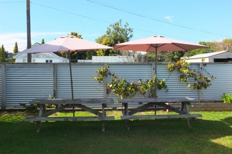 Photo of property in 48 Norbiton Road, Foxton, 4814