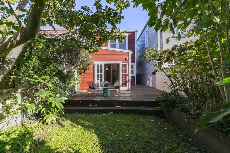 Photo of property in 42 Aro Street, Aro Valley, Wellington, 6021