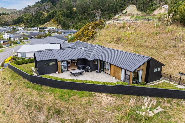 Photo of property in 23 Banks Boulevard, Whitby, Porirua, 5024