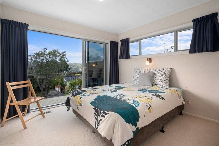 Photo of property in 2 Rondane Place, Tirohanga, Lower Hutt, 5010