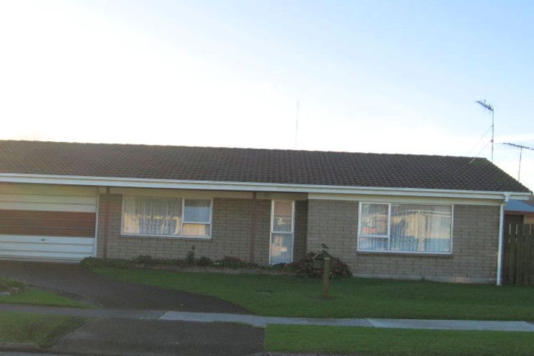Photo of property in 97a Florence Avenue, Orewa, 0931