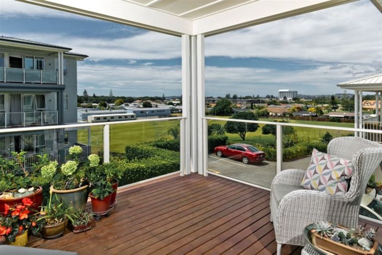 Photo of property in 46 Landmark Terrace, Orewa, 0931