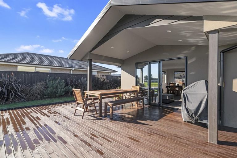 Photo of property in 16 Reserve Lane, Brightwater, 7022