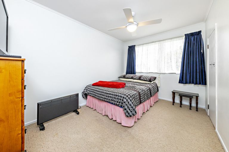 Photo of property in 65 Cargill Street, Papakura, 2110