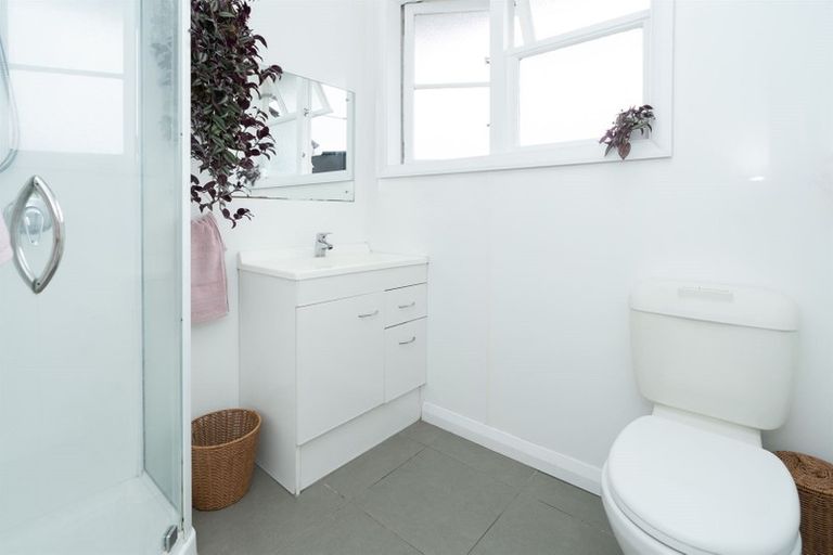 Photo of property in 2 Hawk Street, Frankton, Hamilton, 3204