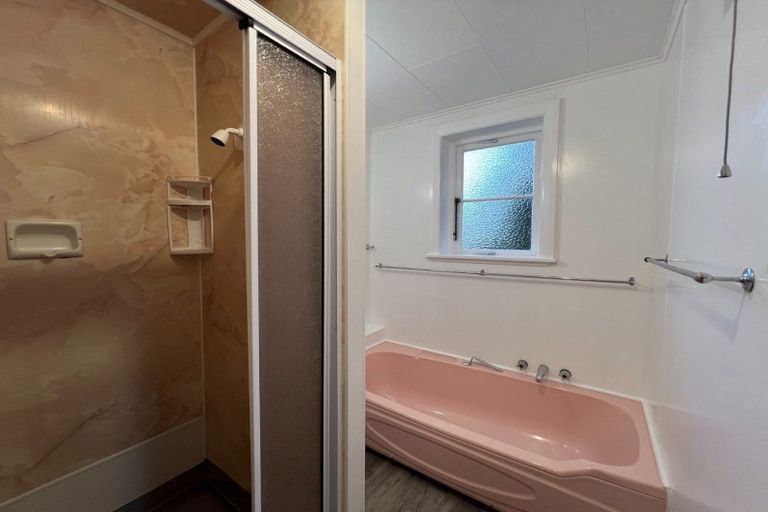 Photo of property in 63 Savage Crescent, West End, Palmerston North, 4412