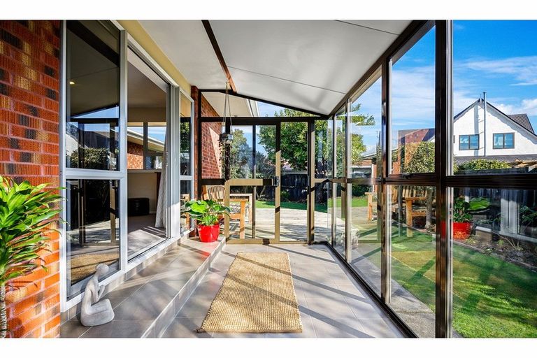 Photo of property in 29a Wyatt Place, Russley, Christchurch, 8042