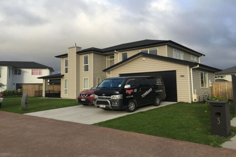 Photo of property in 1/11 Arrow Road, Forrest Hill, Auckland, 0620