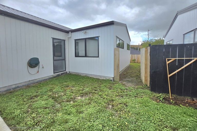 Photo of property in 15 Rongomai Street, Helensville, 0800
