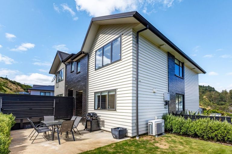 Photo of property in 7 Holystone Road, Whitby, Porirua, 5024