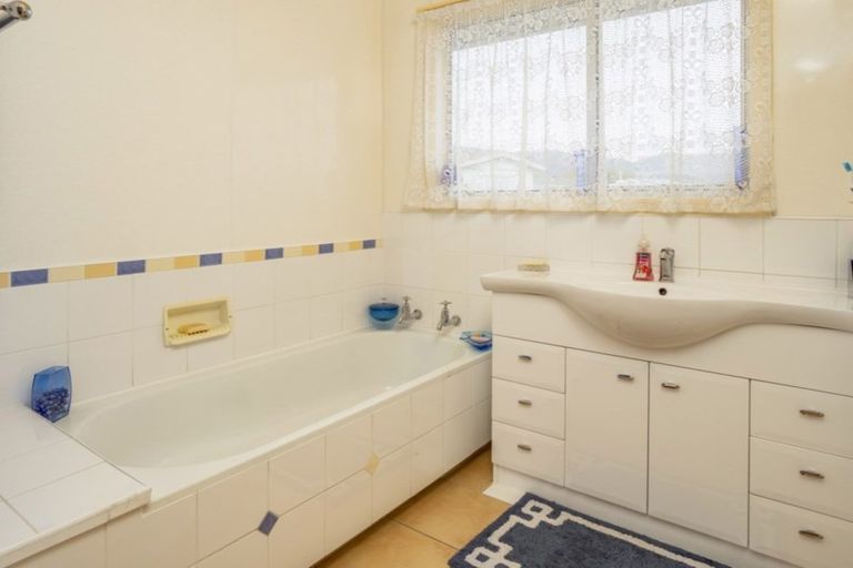 Photo of property in 10 Cornwall Place, Stoke, Nelson, 7011