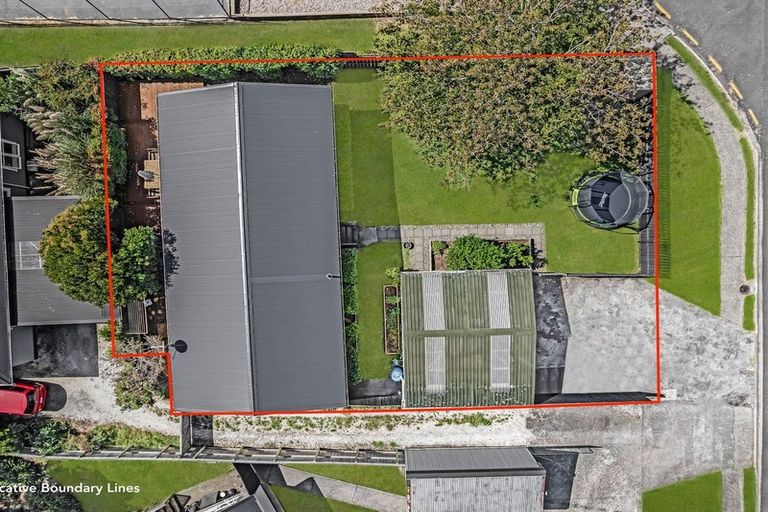 Photo of property in 6 France Street, Waiuku, 2123