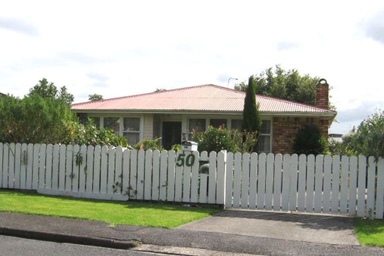Photo of property in 50 Kervil Avenue, Te Atatu Peninsula, Auckland, 0610