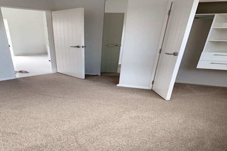 Photo of property in 2 Castlederg Drive, Flat Bush, Auckland, 2019
