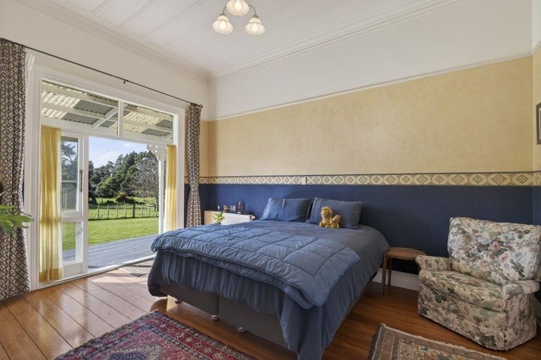 Photo of property in 1 Kahikatea Street, Inglewood, 4330