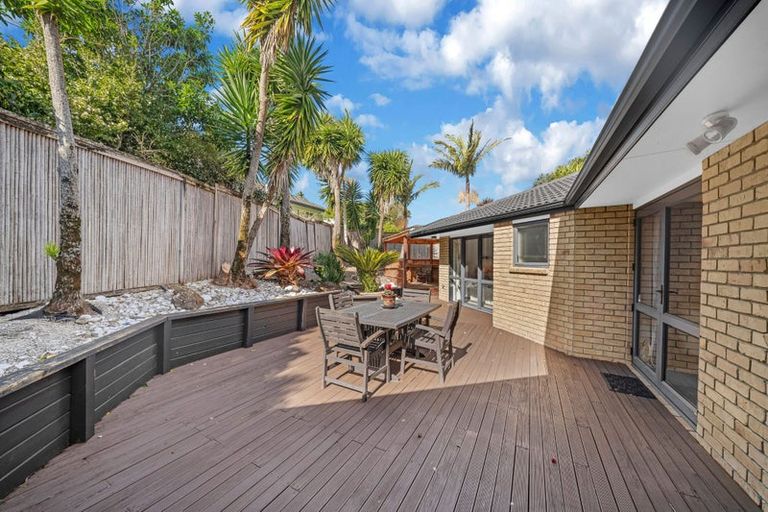 Photo of property in 11 Cognac Place, Henderson, Auckland, 0612