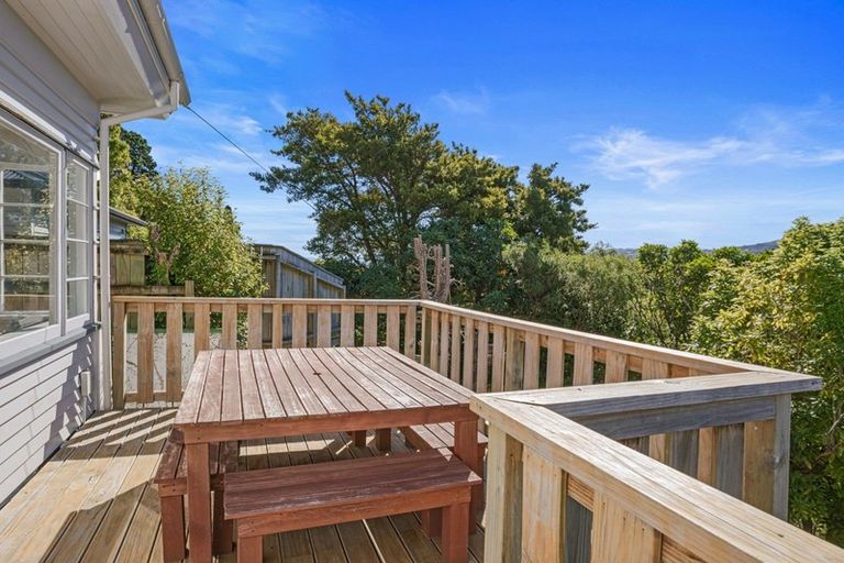 Photo of property in 17 Wyndrum Avenue, Waterloo, Lower Hutt, 5011