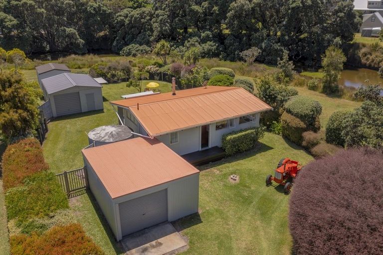 Photo of property in 13 Wigmore Crescent, Hahei, Whitianga, 3591