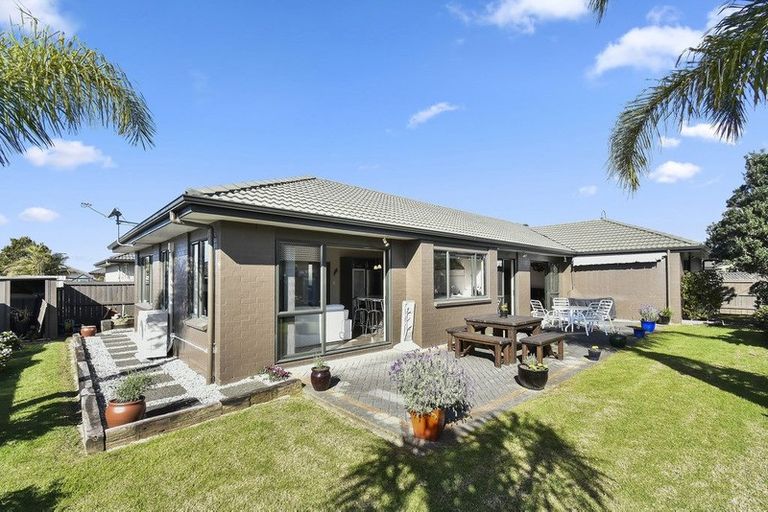 Photo of property in 43 Turnberry Drive, Wattle Downs, Auckland, 2103