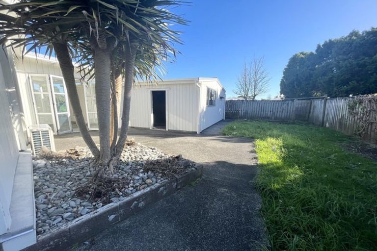 Photo of property in 13 Abel Tasman Avenue, Henderson, Auckland, 0610