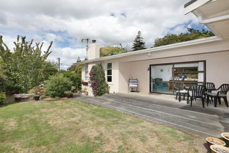 Photo of property in 26 Oxford Street, Marton, 4710